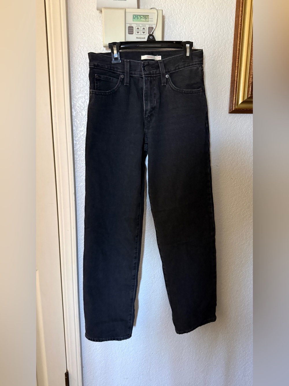 Levi’s 94 baggy jeans 23